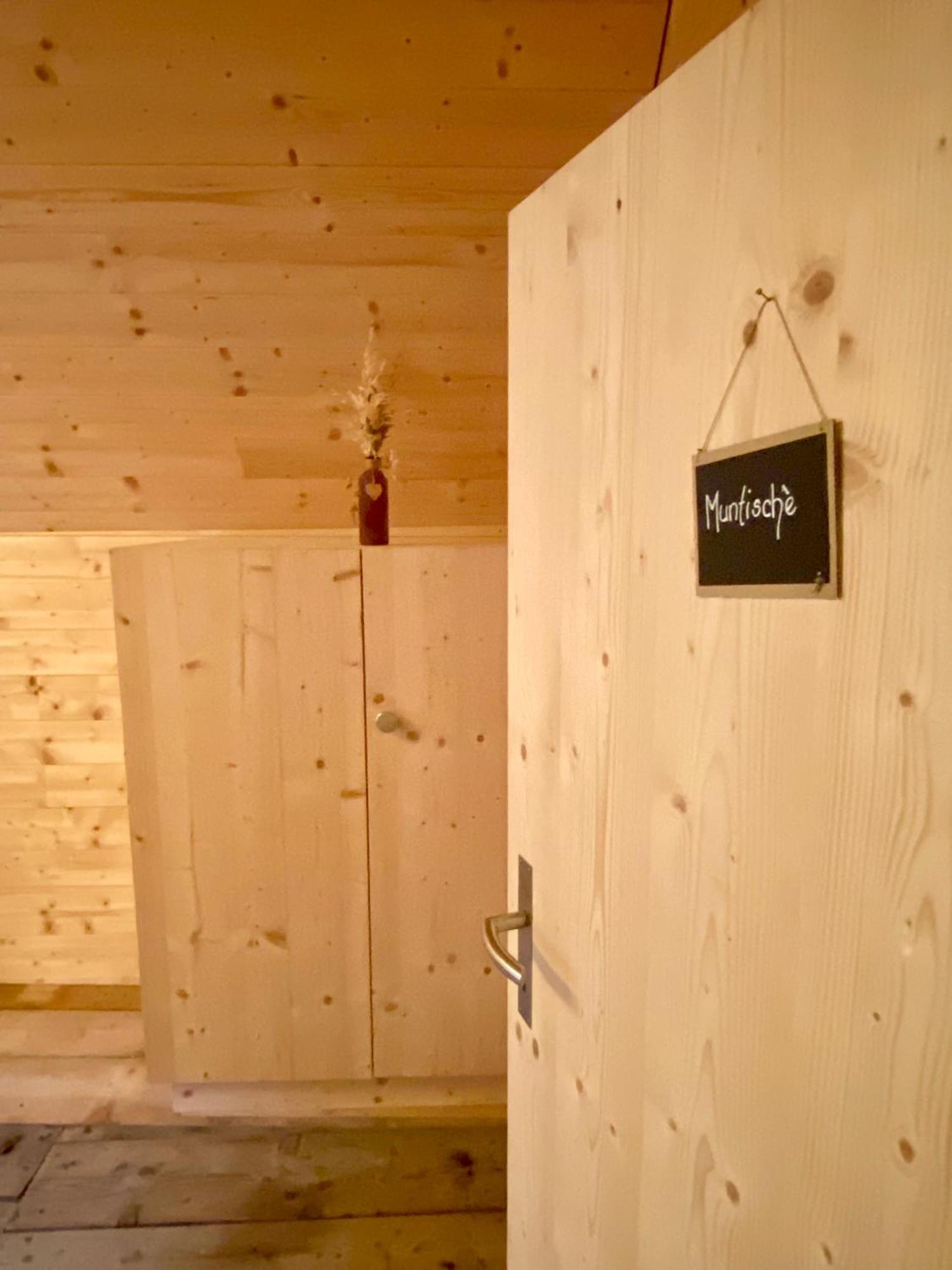 Alp Es-Cha Dadour Bed and Breakfast Madulain Εξωτερικό φωτογραφία