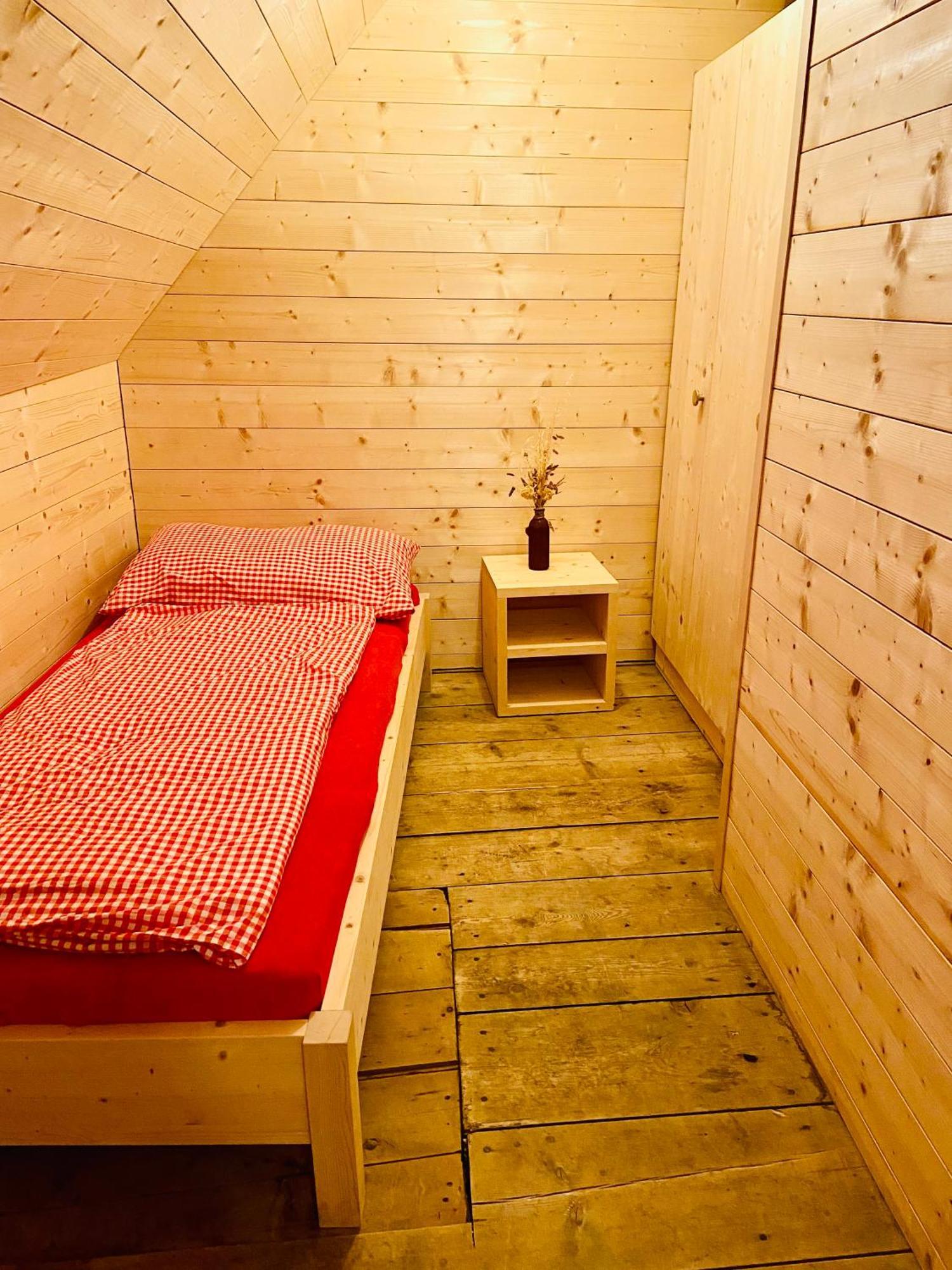 Alp Es-Cha Dadour Bed and Breakfast Madulain Εξωτερικό φωτογραφία